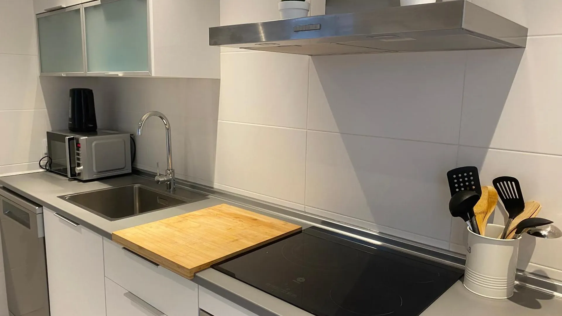 Luxery Apartment With Pool In Estepona-Centre Spain